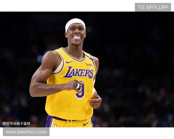 加兰圣诞配色HesiLowv2闪耀赛场20分1板10助攻领衔胜利